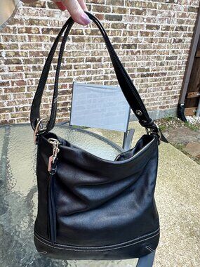 VINTAGE COACH Black Handbag/Crossbody - Like New Condition!